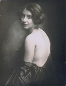 Porträt der Tänzerin Elisabeth Grube
