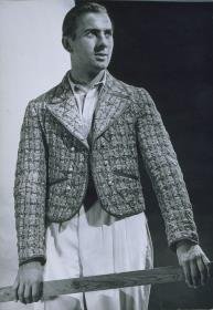 Mann in Jacke und Hose von Carl Braun