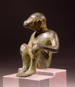 Archaische Statuette eines sitzenden Affens