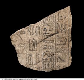 Hieratisches Ostrakon mit einer Vorlage für Grabinschriftem im Grab Ramses’ IV.