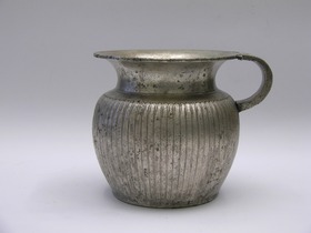 Riefelbecher aus dem Silberfund von Paternò