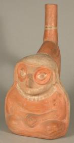 Sitzende anthropo-zoomorphe Figur (Vogel/Eule)