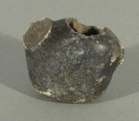 Kleines steinernes Lama, (Kopf abgebrochen)