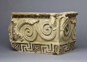 Traufsima des Leonidaions in Olympia (Dach 51)