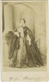 Porträt der Anna Gräfin von Bernstorff