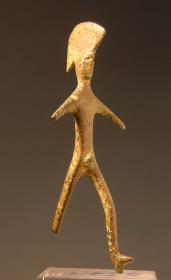 Etruskische Statuette eines nackten Kriegers mit Helm