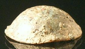 Nagelkopf aus dem römischen Ehrengrab