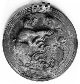Griechischer Klappspiegel mit Pan und Mänade