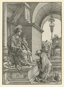 Ein Kleriker betet die Madonna an