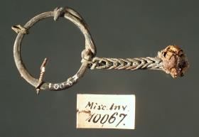 Ring mit Anhänger