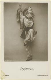 Erik Charell in "Papier im Wind"