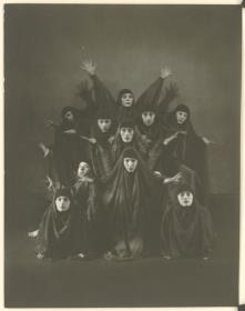 Mary Wigman und Tanzgruppe: Vision aus dem Zyklus Szenen aus einem Tanzdrama