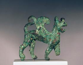 Schreitender Greif. Zierfigur eines Dreifußes (Stabdreifuβes)