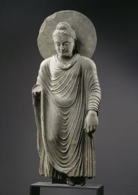 Stehender Buddha