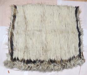 kākahu, kahu kirī, kahu waero (?)