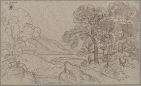 Ein See im Gebirge mit Baumgruppen am Ufer