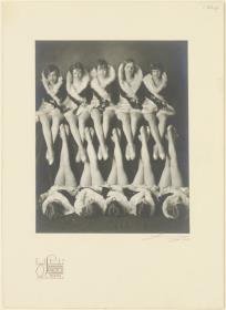 Tanzrevue mit den Tiller Girls in Berlin
