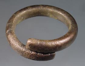 Schwerer massiver Ring