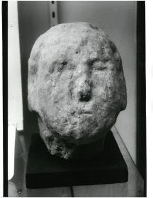 Malta, nahezu lebensgroßer Kopf einer Kalksteinstatue aus der Ġgantija