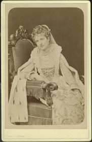 Porträt der Königin Margarethe von Italien