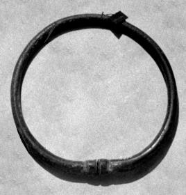 Halsring (Kolbenhalsring der Jastorf-Kultur, ähnlich einem keltischen Torques)