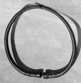 Halsring (Kolbenhalsring der Jastorf-Kultur, ähnlich einem keltischen Torques)