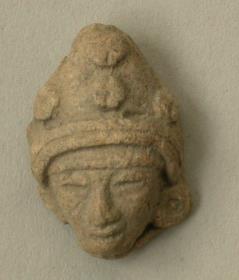 Gott mit Vogelhelm