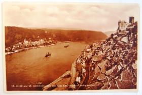 St. Goar und St. Goarshausen mit Burg Katz, von der Loreley gesehen