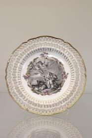Dessertteller mit dem Tod der Niobiden durch Apoll und Diana (nach einem Stich von J.B. Simonet/Ch. Monnet zu Ovids Metamorphosen), Modell „Englischglatt“