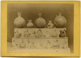 Gefäße und Steigbügelgefäße (Bremer Sammlung)