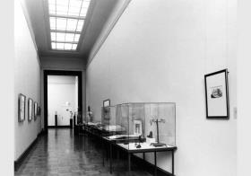 Blick in die Ausstellung "Anselm Feuerbach's Gastmahl" vom 14. Juli 1992 - 13. Sept. 1992 in der Alten Nationalgalerie