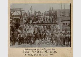 Arbeiter beim Bau des Kaiser-Friedrich-Museums