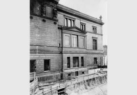 Baugerüst vor dem Neuen Museum