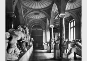 Blick in den Mittelalterlichen Saal im Neuen Museum