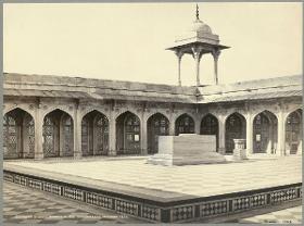 Fatehpur Sikri, Mausoleum Akbars I., Marmorsarkophag