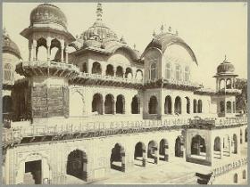 Govardhan, Mausoleum (Chhatri)