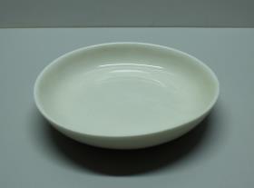 Flache Porzellanschale