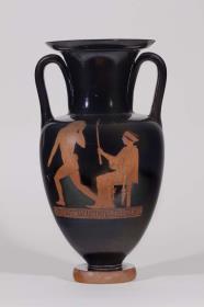 Sogenannte Nolanische Amphora mit der Szene Kirke (Circe) verwandelt einen Griechen in ein Schwein aus der Odysseus-Sage
