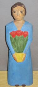 Frau mit roten Blumen