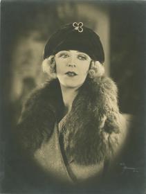 May Hanbury, Pressefoto für den Film "Jedermanns Weib"